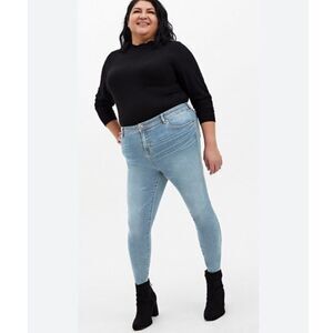 2 for $30 TORRID Midfit Super Skinny Mid-Rise Jean NWT
